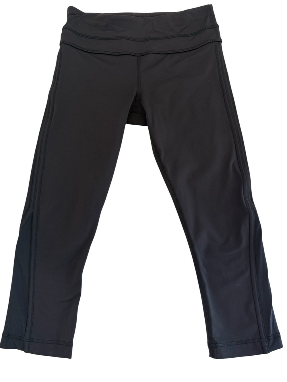 lululemon athletica Black Cropped Workout Leggings